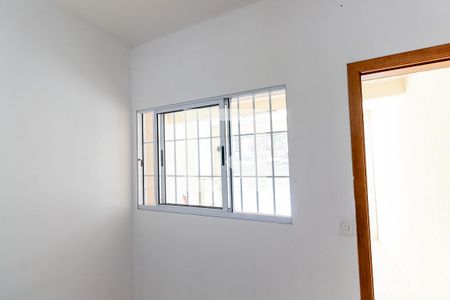 Sala de casa para alugar com 2 quartos, 200m² em Vila Frugoli, São Paulo