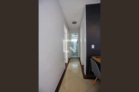 Corredor de apartamento para alugar com 2 quartos, 47m² em Granja Viana, Cotia