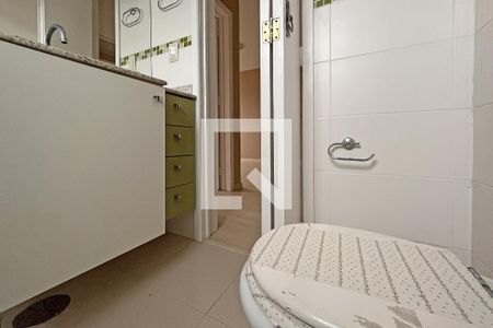 Banheiro de apartamento à venda com 1 quarto, 40m² em Cascata, Porto Alegre