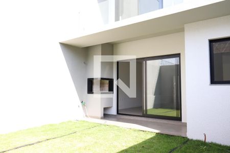 Quintal de casa à venda com 3 quartos, 163m² em Padre Reus, São Leopoldo