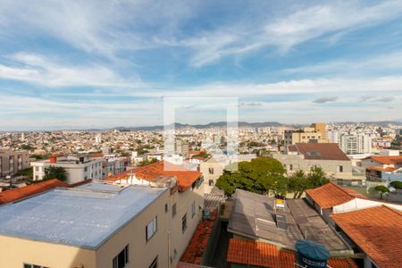 Vista de apartamento à venda com 2 quartos, 56m² em Alto Caiçaras, Belo Horizonte