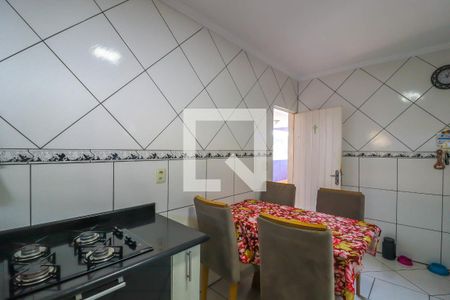 Casa à venda com 240m², 2 quartos e 3 vagas Casa à venda com 240m², 2 quartos e 3 vagasCozinha