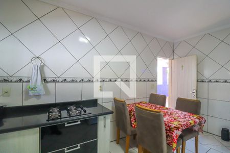 Casa à venda com 240m², 2 quartos e 3 vagas Casa à venda com 240m², 2 quartos e 3 vagasCozinha