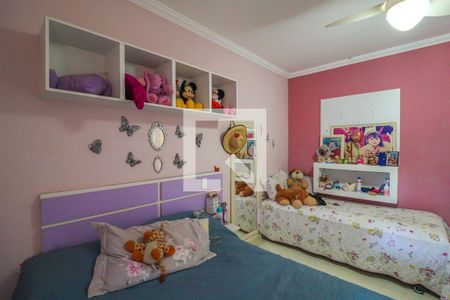 Casa à venda com 240m², 2 quartos e 3 vagas Casa à venda com 240m², 2 quartos e 3 vagasQuarto 2