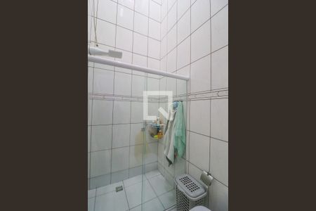 Casa à venda com 240m², 2 quartos e 3 vagas Casa à venda com 240m², 2 quartos e 3 vagasBanheiro