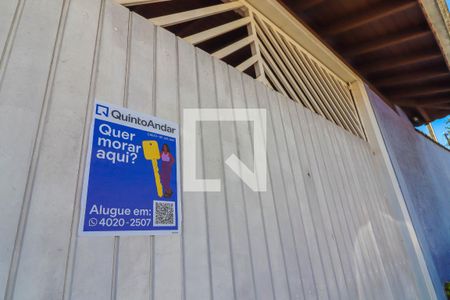 Casa à venda com 240m², 2 quartos e 3 vagas Casa à venda com 240m², 2 quartos e 3 vagasPlaca