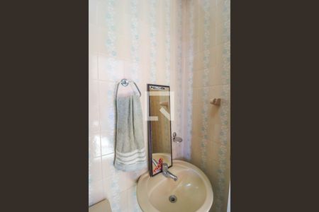 Casa à venda com 240m², 2 quartos e 3 vagas Casa à venda com 240m², 2 quartos e 3 vagasBanheiro de serviço