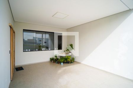 Casa para alugar com 160m², 2 quartos e 2 vagas Casa para alugar com 160m², 2 quartos e 2 vagasGaragem