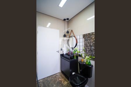 Casa para alugar com 160m², 2 quartos e 2 vagas Casa para alugar com 160m², 2 quartos e 2 vagasBanheiro da Suíte 2