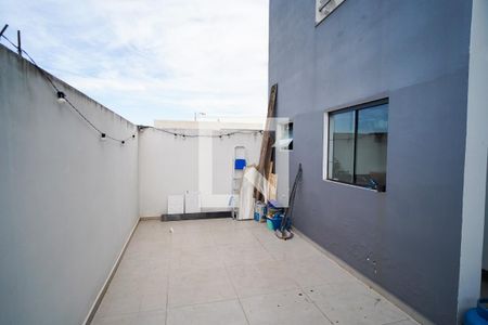 Casa para alugar com 160m², 2 quartos e 2 vagas Casa para alugar com 160m², 2 quartos e 2 vagasQuintal