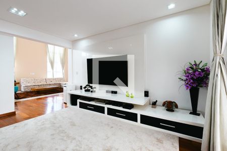Sala de TV de casa de condomínio à venda com 4 quartos, 399m² em Medeiros, Jundiaí