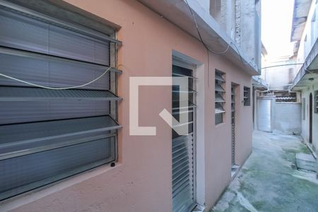 Entrada de casa para alugar com 1 quarto, 20m² em Vila Ema, São Paulo