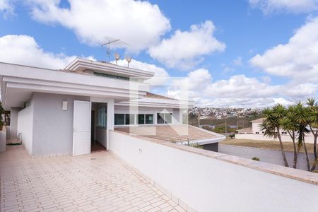 Casa de condomínio à venda com 520m², 4 quartos e 4 vagas Casa de condomínio à venda com 520m², 4 quartos e 4 vagasvaranda suite master