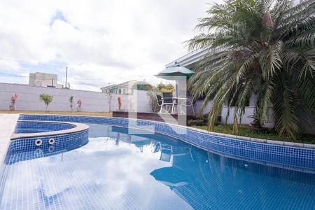 Casa de condomínio à venda com 520m², 4 quartos e 4 vagas Casa de condomínio à venda com 520m², 4 quartos e 4 vagasPiscina