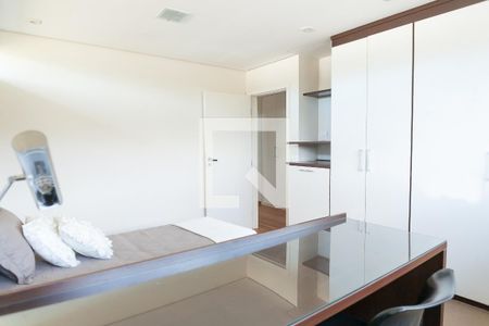 Casa de condomínio à venda com 520m², 4 quartos e 4 vagas Casa de condomínio à venda com 520m², 4 quartos e 4 vagasquarto 1