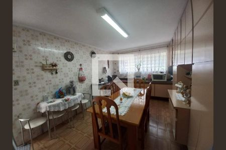 Casa à venda com 3 quartos, 134m² em Centro, Osasco