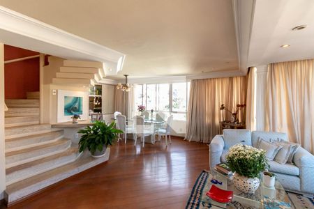 Apartamento à venda com 306m², 3 quartos e 5 vagasSala