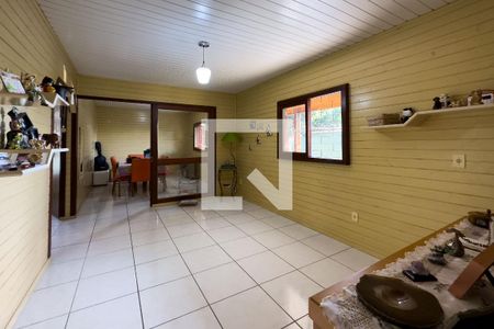 Sala de casa à venda com 3 quartos, 106m² em Partenon, Porto Alegre