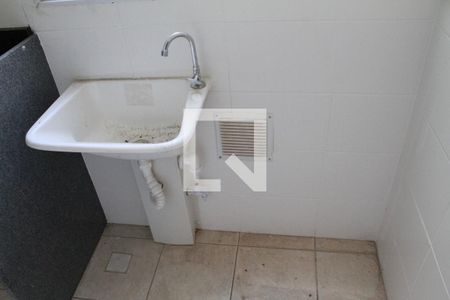 Lavanderia de apartamento para alugar com 2 quartos, 45m² em  St.porto Dourado, Goiânia