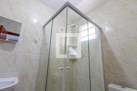Banheiro de kitnet/studio para alugar com 1 quarto, 20m² em Jardim Cidade de Florianópolis, São José