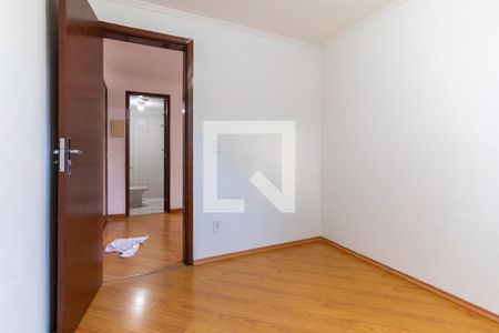 Quarto 2 de apartamento à venda com 3 quartos, 45m² em Vila Carmosina, São Paulo