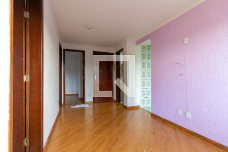 Sala de apartamento à venda com 3 quartos, 45m² em Vila Carmosina, São Paulo