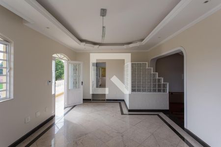 Sala de casa à venda com 5 quartos, 400m² em Santa Cruz, Belo Horizonte