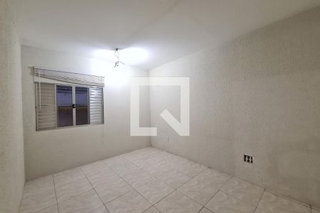 Quarto 1 de casa para alugar com 2 quartos, 150m² em Jardim Regina, São Paulo