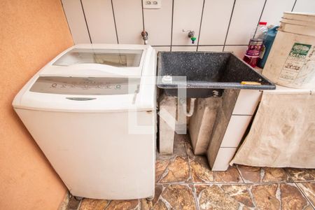 Casa à venda com 305m², 3 quartos e 5 vagas Casa à venda com 305m², 3 quartos e 5 vagasÁrea de Serviço