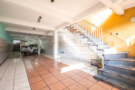 Casa à venda com 305m², 3 quartos e 5 vagas Casa à venda com 305m², 3 quartos e 5 vagasGaragem