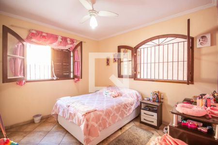 Casa à venda com 305m², 3 quartos e 5 vagas Casa à venda com 305m², 3 quartos e 5 vagasQuarto 2