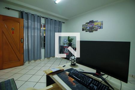 Casa à venda com 4 quartos, 300m² em Vila Azevedo, São Paulo