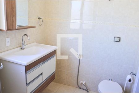 Banheiro de apartamento à venda com 1 quarto, 48m² em Centro, Campinas
