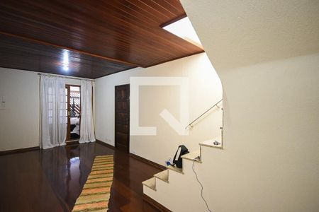Sala de casa à venda com 3 quartos, 160m² em Jardim Vazani, São Paulo