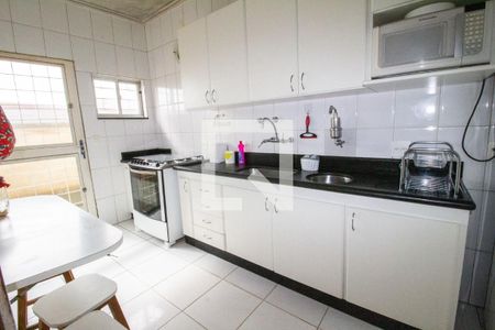 Casa à venda com 4 quartos, 250m² em Planalto, Belo Horizonte