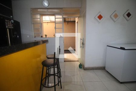 Casa à venda com 3 quartos, 360m² em Santa Branca, Belo Horizonte