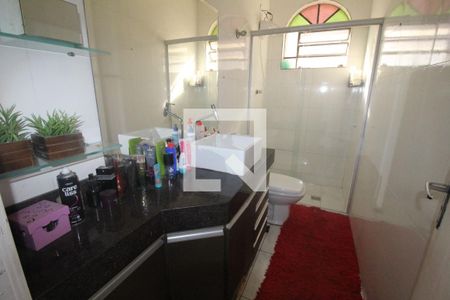 Casa à venda com 3 quartos, 360m² em Santa Branca, Belo Horizonte