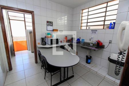 Casa à venda com 6 quartos, 401m² em Palmares, Belo Horizonte