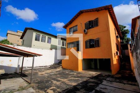 Casa à venda com 6 quartos, 401m² em Palmares, Belo Horizonte