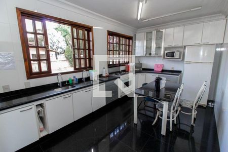 Casa à venda com 4 quartos, 1000m² em Pampulha, Belo Horizonte