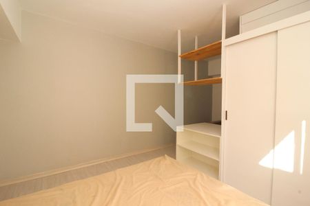 Quarto de kitnet/studio para alugar com 1 quarto, 44m² em Centro Histórico, Porto Alegre