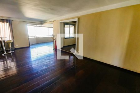 Sala 1 de apartamento para alugar com 6 quartos, 320m² em Jardim Ampliação, São Paulo