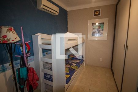 Quarto 2 de casa para alugar com 3 quartos, 180m² em Ramos, Rio de Janeiro