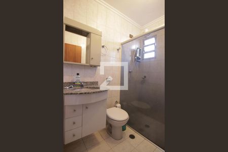 Banheiro de casa à venda com 3 quartos, 206m² em Parque Boturussu, São Paulo