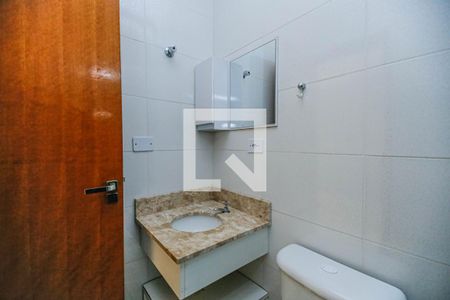 Banheiro de apartamento para alugar com 1 quarto, 34m² em Vila Bela, São Paulo