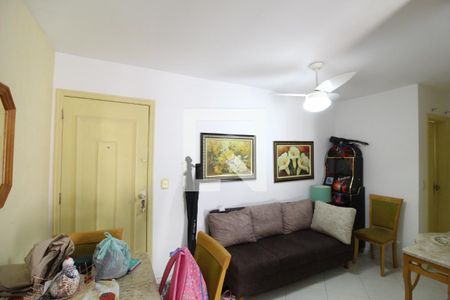 Sala de apartamento para alugar com 2 quartos, 57m² em Jacarepaguá, Rio de Janeiro