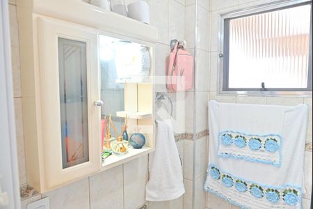 Banheiro Suite de apartamento para alugar com 2 quartos, 80m² em Vila Tupi, Praia Grande