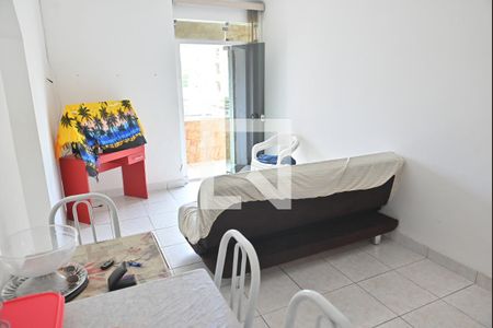 Sala de apartamento para alugar com 2 quartos, 80m² em Vila Tupi, Praia Grande