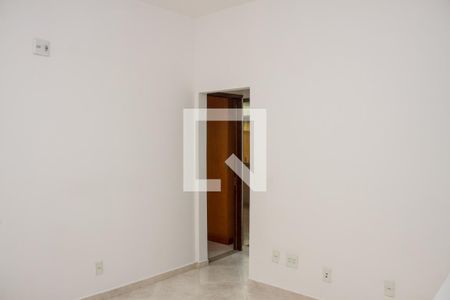 Sala de apartamento para alugar com 1 quarto, 42m² em Todos Os Santos, Rio de Janeiro