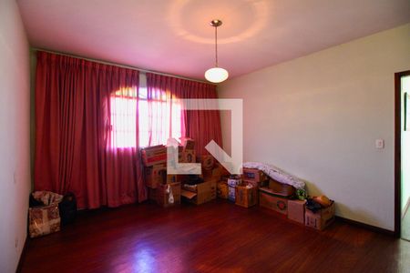 Quarto 1 de casa à venda com 3 quartos, 300m² em Dom Bosco, Belo Horizonte